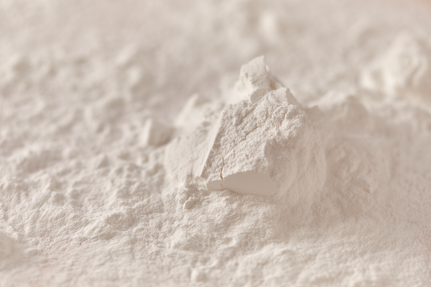 A macro image showcasing the fine texture of marine tripeptide collagen powder, highlighting its purity and quality